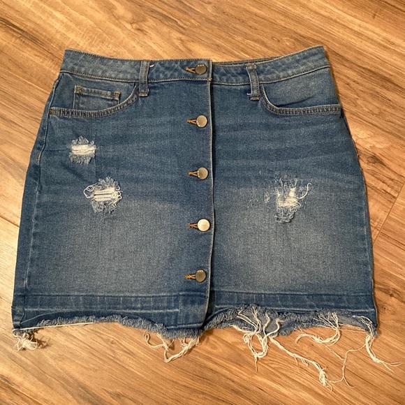 a.n.a Dresses & Skirts - ‼️ Mini skirt